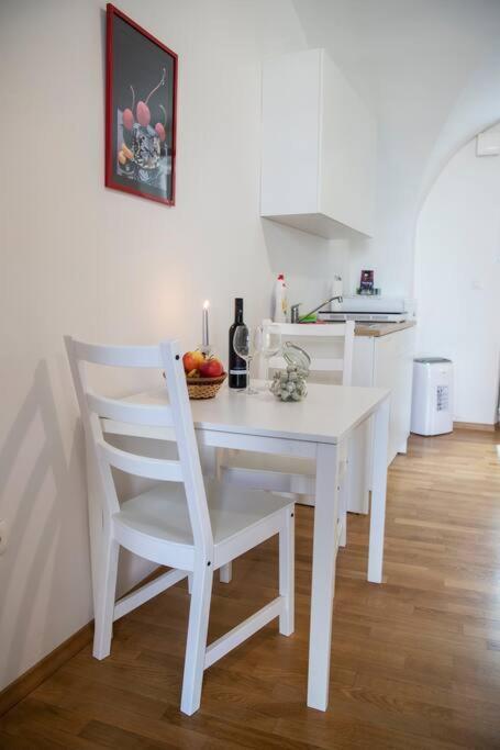 Sweet Raffaello On Location Apartman *